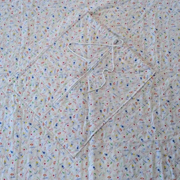 Vintage Child's Square Blanket Hand-made With Unique Pocket Design On One Side - Picture 6 of 7